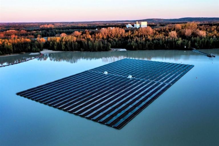 Als Pilotprojekt wird ein deutsches Unternehmen ein schwimmendes Solarpanel entwickeln, das „wie ein Teppich“ auf den Wellen gleitet | ANB :: Noticias Bariloche Als Pilotprojekt wird ein deutsches Unternehmen ein schwimmendes Solarpanel entwickeln, das „wie ein Teppich“ auf den Wellen gleitet | ANB :: Noticias Bariloche