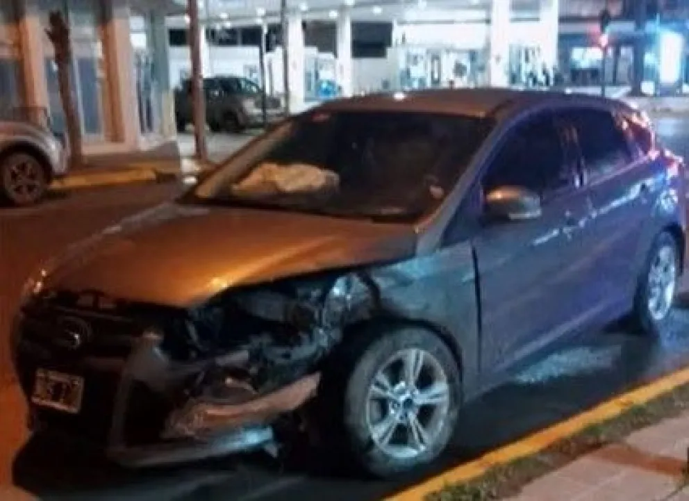 Fuerte choque en 25 de Mayo y Pueyrredón 