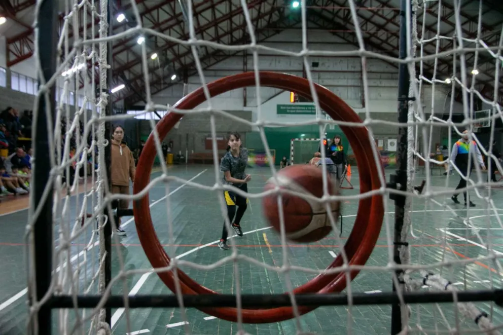Los horarios en cuestión son utilizados por cientos de niños de difentes barrios de Bariloche. 