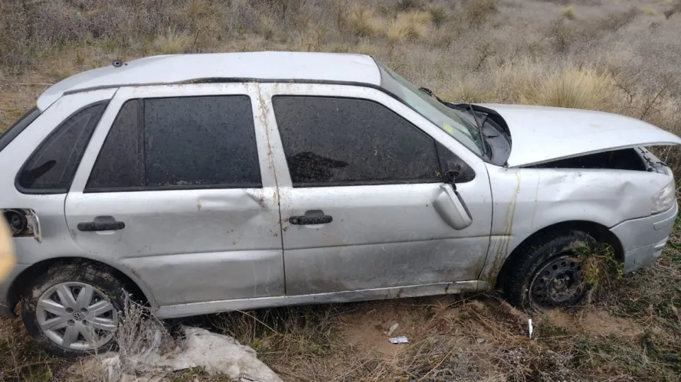 Con los vuelcos del fin de semana las rutas se transforman en cada vez más peligrosas