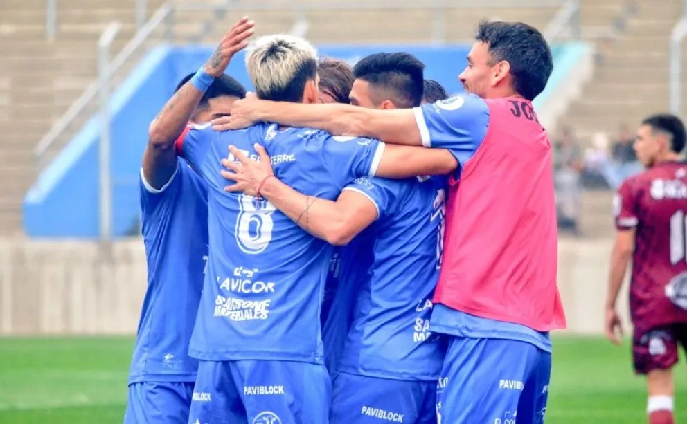 Gimnasia y Tiro logró un importante triunfo como visitante