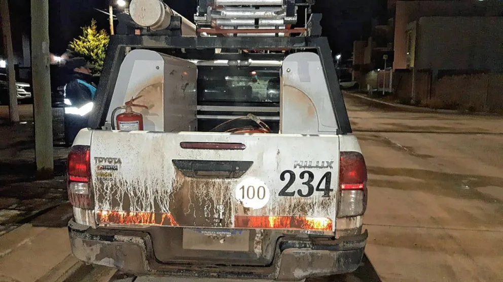 Sustrajo bolsón con herramientas de un vehículo y tras ser perseguido lo atrapó la policía