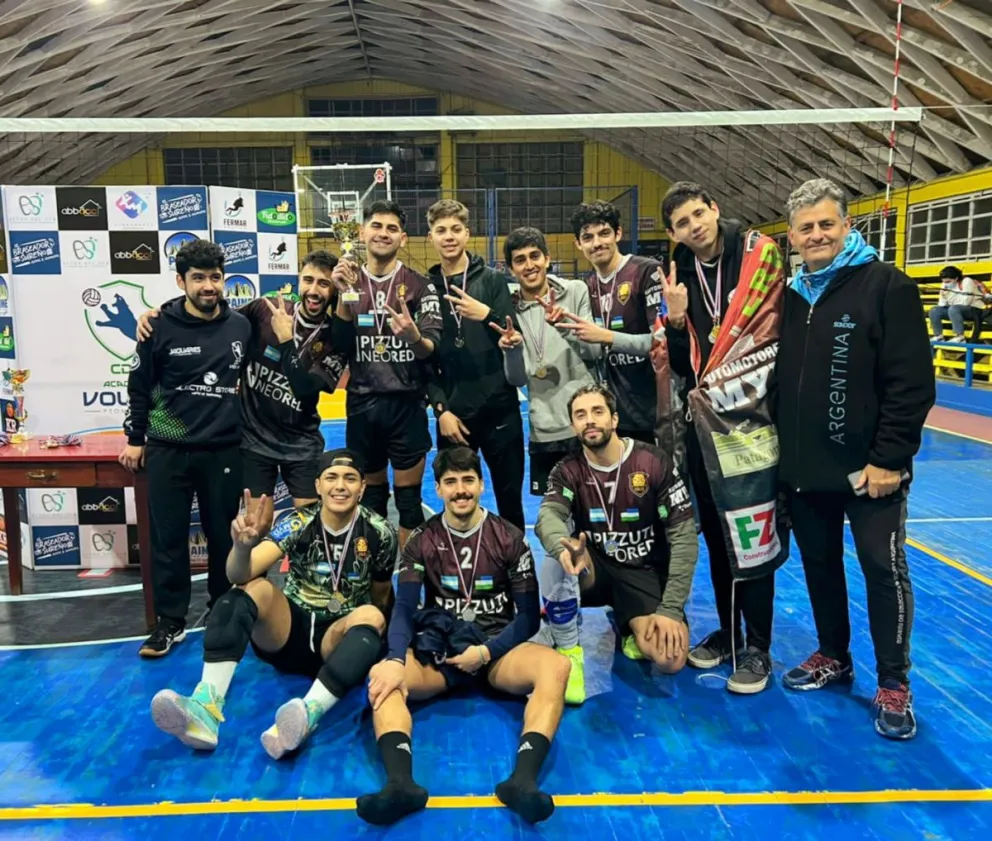 Gran experiencia y podio para PZ Vóley en Chile