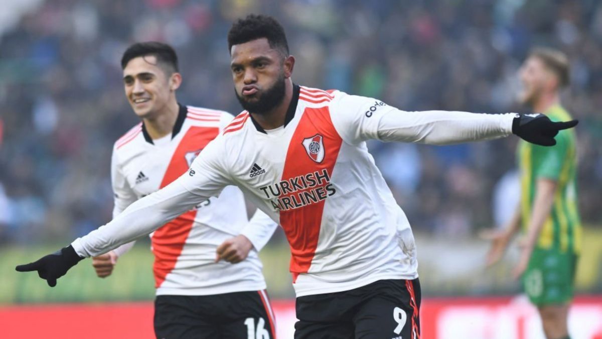 River Plate se convirtió en una tromba con los cambios y goleó 3-0 a Aldosivi en Mar del Plata