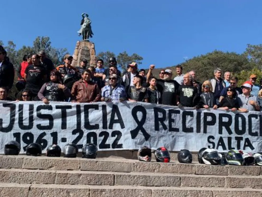 “Por Justicia y reciprocidad”: cientos de motoqueros se movilizaron en memoria de Alejandro Benítez