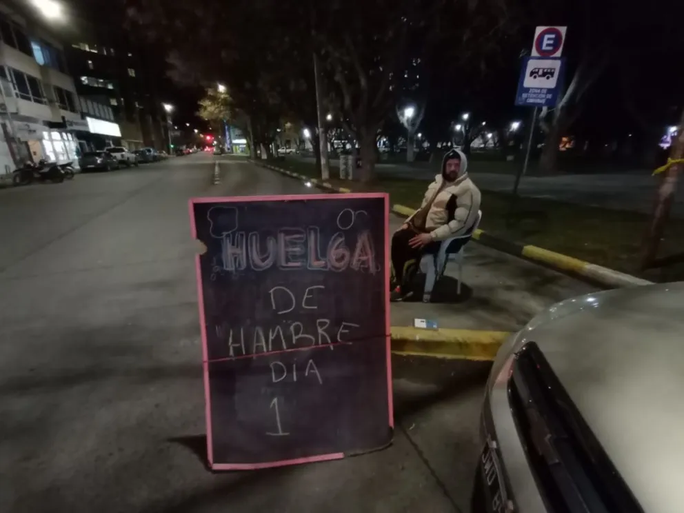 "Voy a estar encadenado hasta que el intendente me pida disculpas”