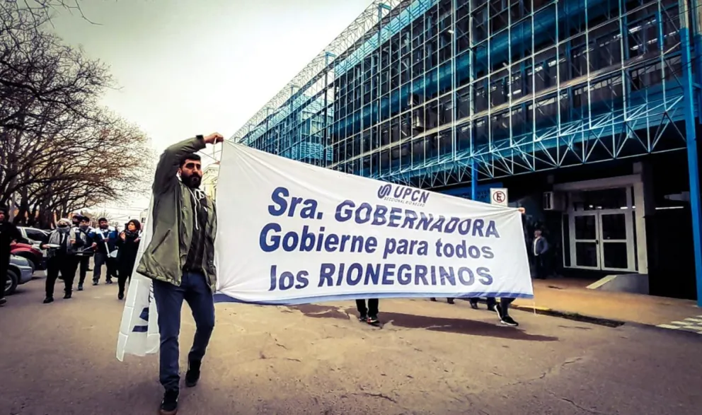 UPCN marcha en rechazo a la propuesta salarial