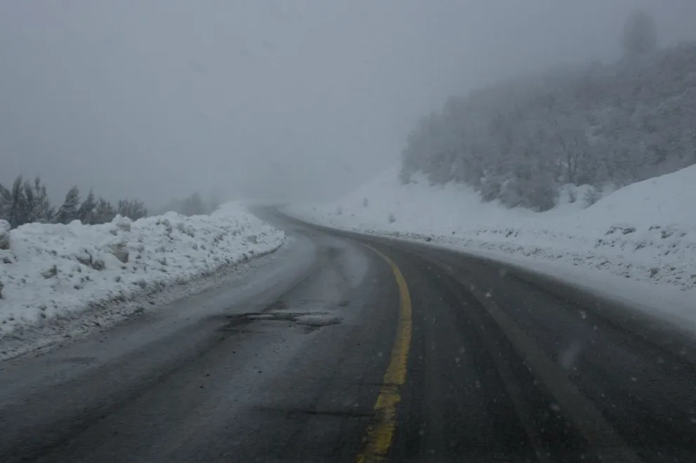 Las rutas de la región se encuentran transitables con precaución
