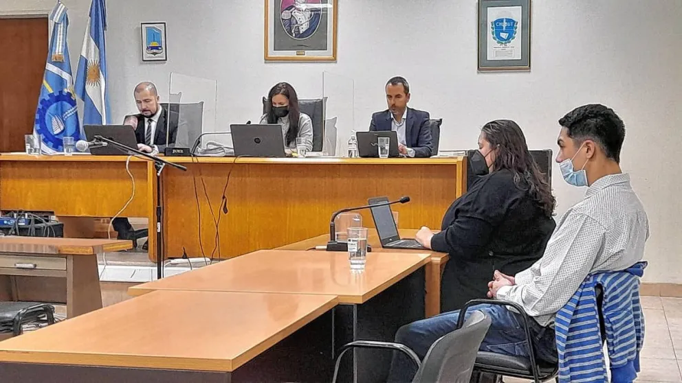 Comenzó el juicio oral y público por el homicidio de Gastón Flores