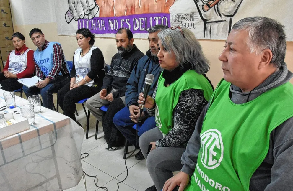 El Gobierno Provincial convocó a una nueva reunión paritaria a los gremios estatales para evaluar el último acuerdo salarial