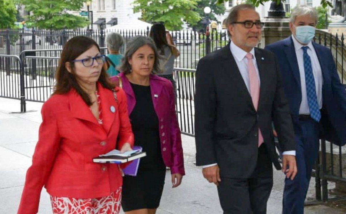 Tras su encuentro con el FMI, Batakis se reúne con empresarios e inversores en Washington
