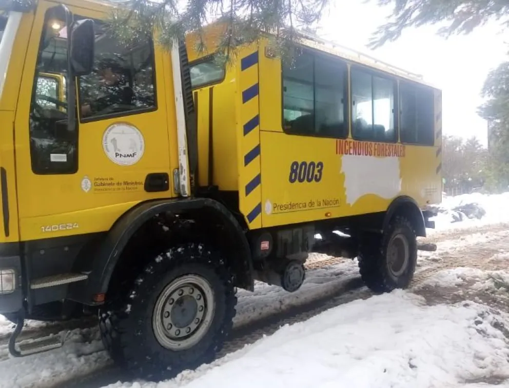 Desde la cartera ambiental de Nación se brindó apoyo por la nieve que cayó en la Comarca Andina