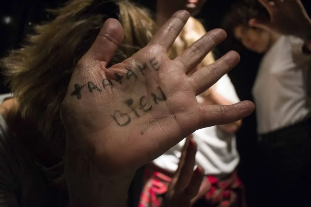 Una mujer denunció una violación por parte del hombre con el que se estaba conociendo