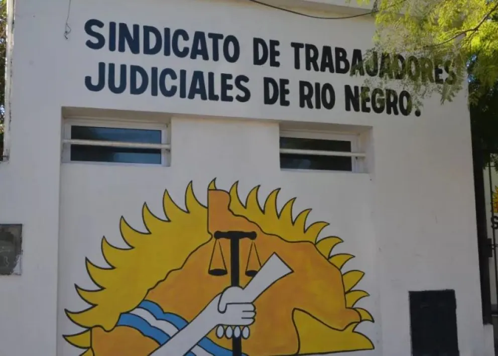 El edificio del gremio en Viedma.