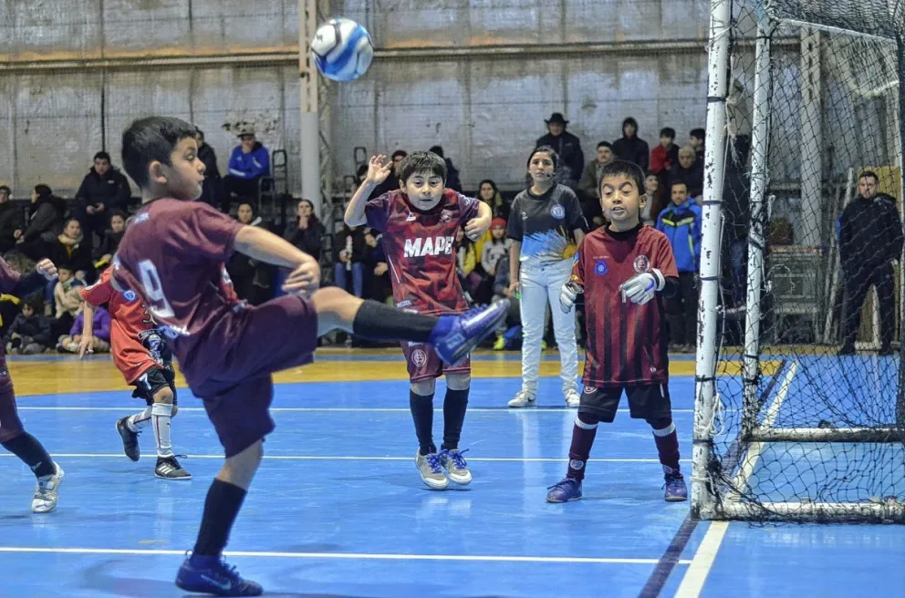 Futsal Promocional: Chacarita fue el ganador de la primera final