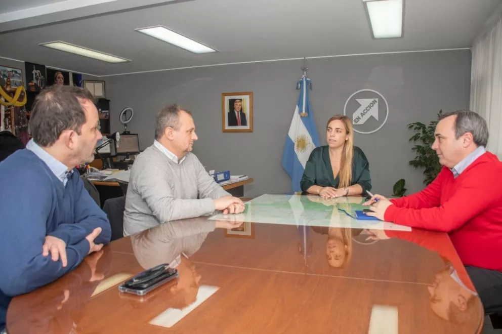 Soria se reunió con representantes de YPF en Roca.