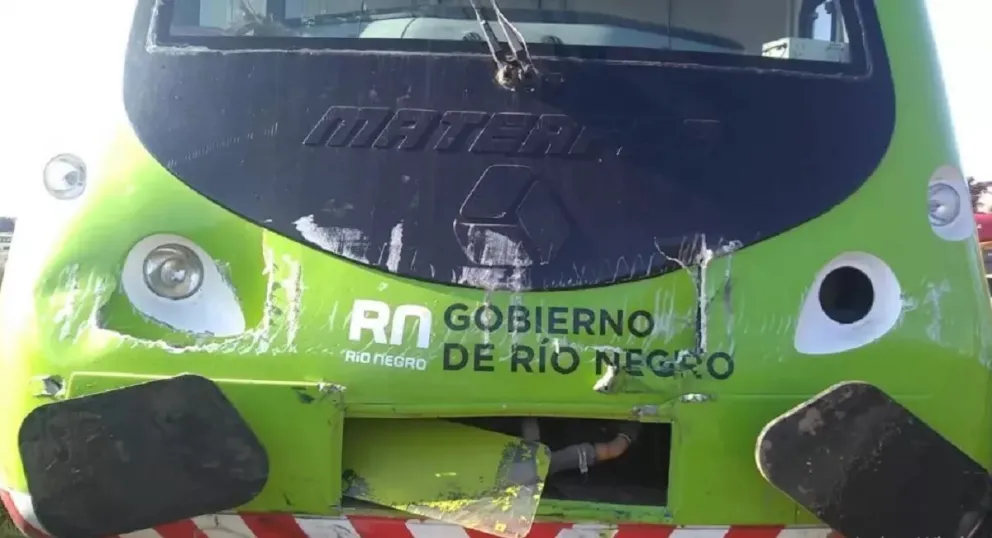 Un camión chocó contra el Tren Patagónico cuando hacía pruebas en Bariloche