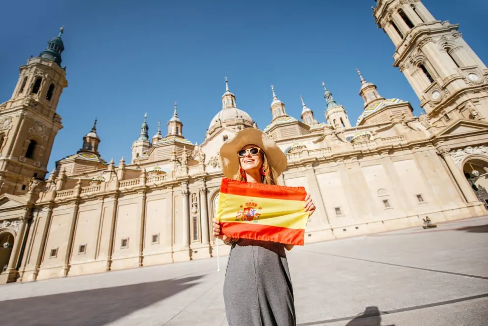 Extranjeros podrán trabajar legalmente en España: 5 portales para enviar CV