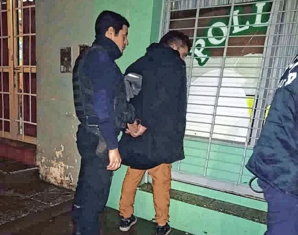 Ladrones caen presos tras ir a robar dos veces a un bar cercano a la casa de uno de ellos