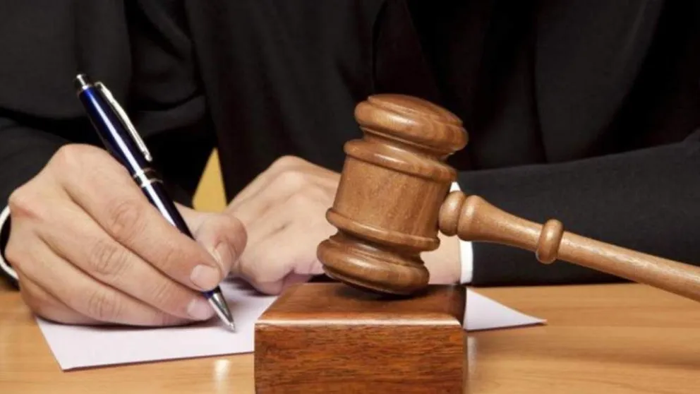Sentencian a 4 hombres acusados de robo con arma de fuego