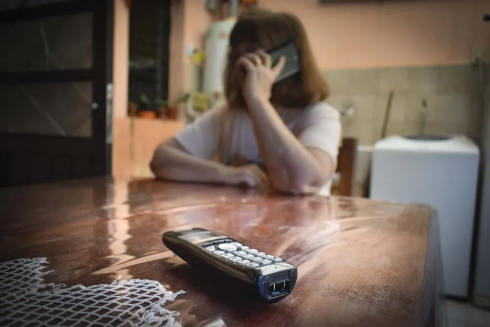 Charlas en Viedma sobre estafas, violencias y grooming