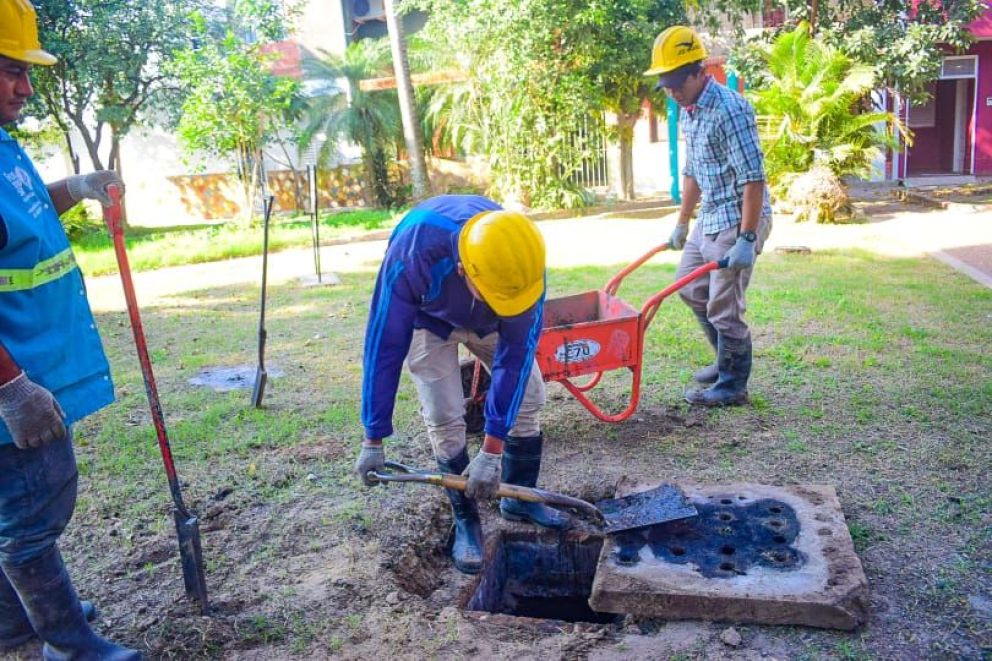 El Municipio realizó trabajos de acondicionamiento de los desagües pluviales en el barrio Hipólito Yrigoyen