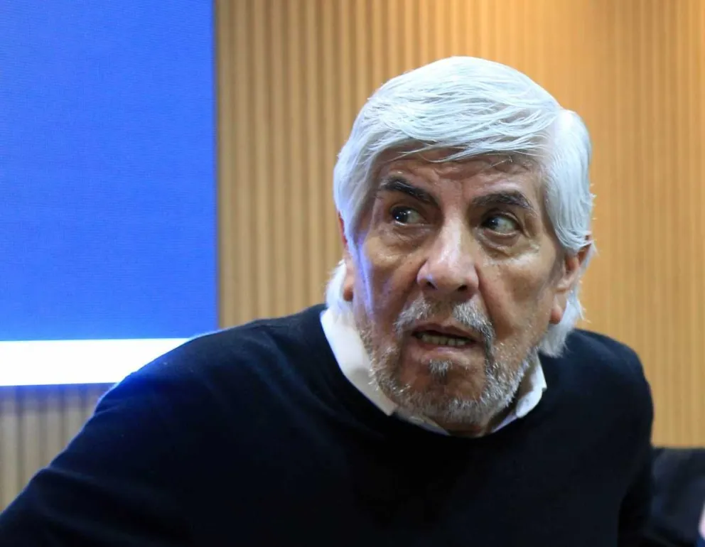 Moyano se bajó de las elecciones en Independiente