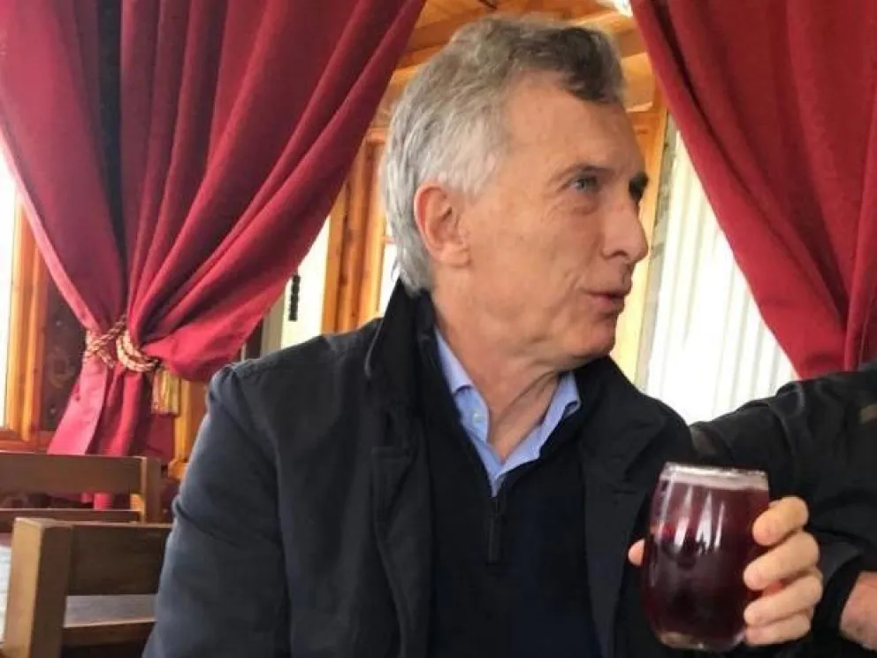 ¿Cómo llegó Mauricio Macri a una vermutería de Dina Huapi?