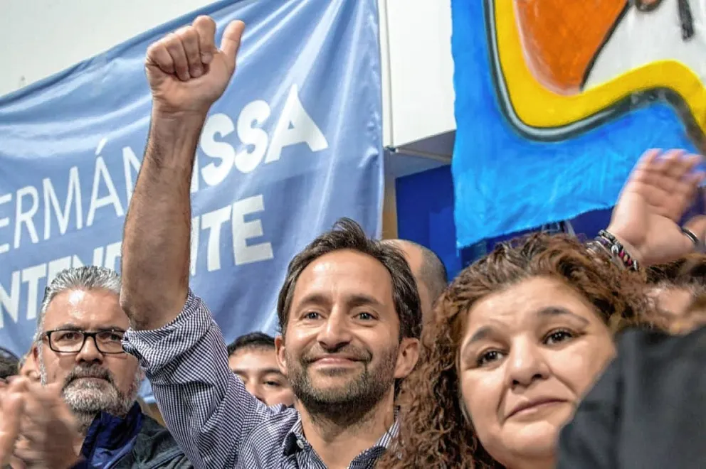 Fuerte acompañamiento a Germán Issa en un local del Partido Justicialista repleto