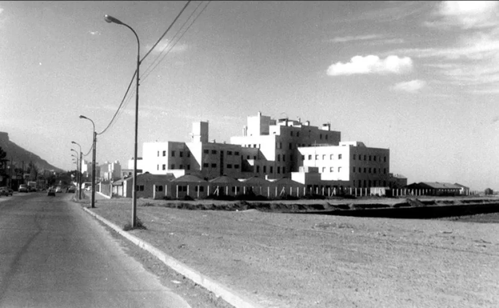 El Hospital Regional, un lento Elefante Blanco