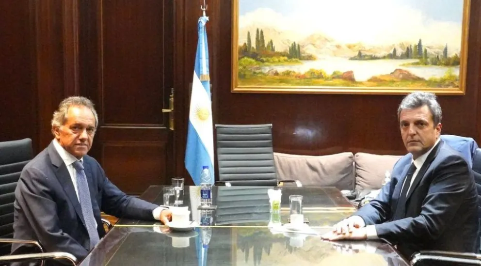 Se reunieron Sergio Massa y Daniel Scioli para organizar la transición