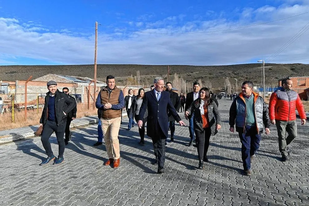 El gobernador anunció una estación de servicio para Facundo en su 108° aniversario