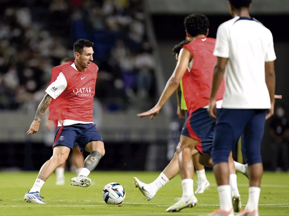 Laporta quiere que Messi termine su carrera en el Barsa