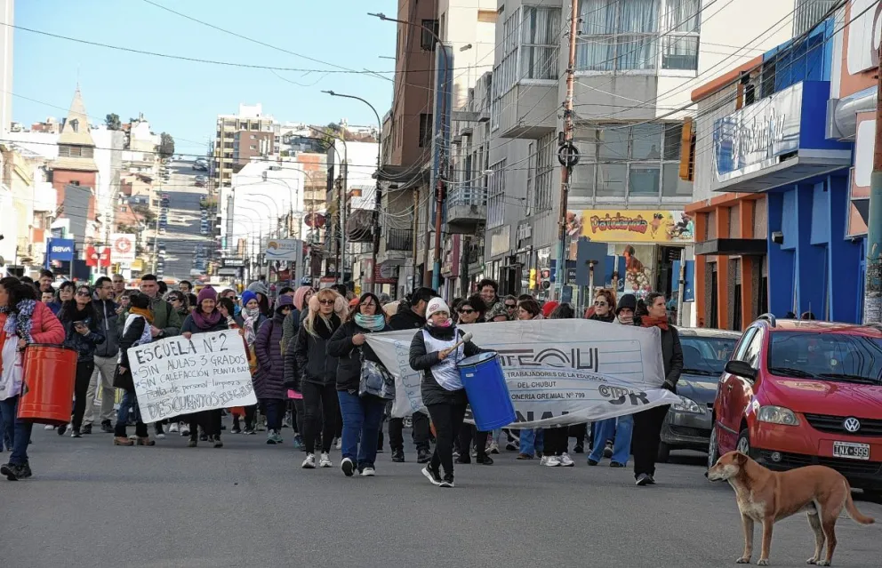 Docentes de la ATECh inician hoy dos jornadas de paro activo