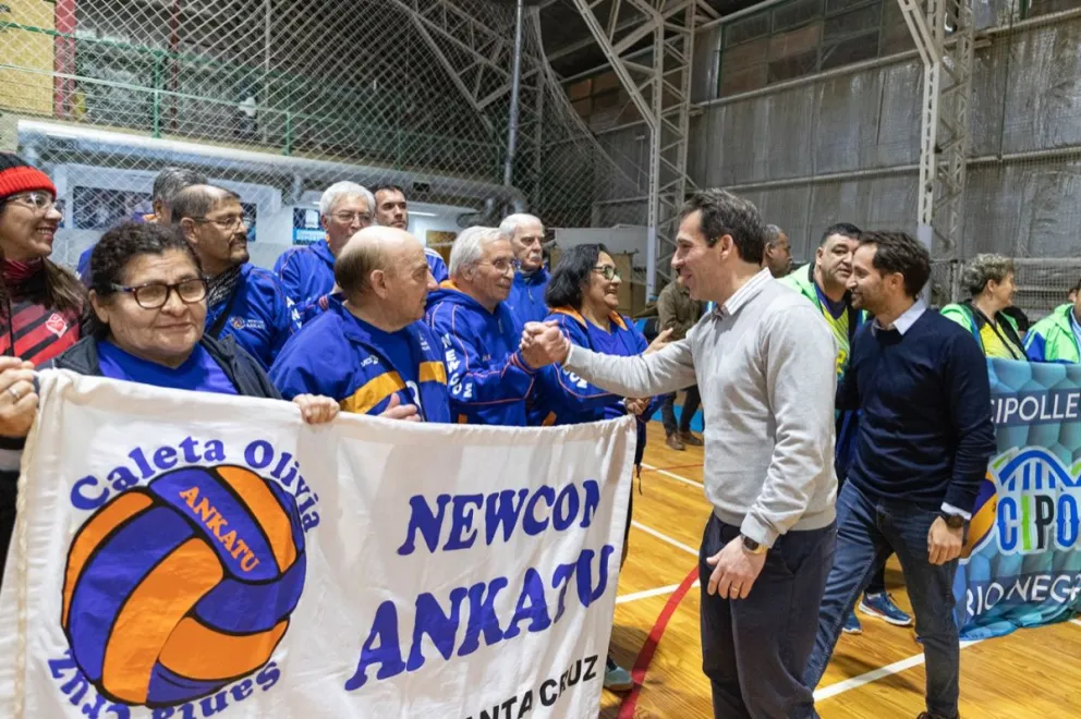 Luque inauguró el Torneo Argentino Abierto de Newcom FEVA