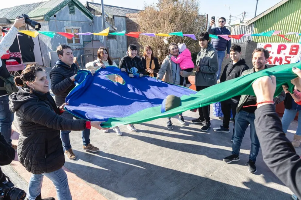 Se realizó una kermesse en la plaza de la ex Estación de Km. 5