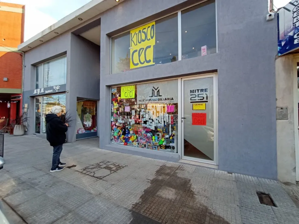 Un menor robó en el kiosco Ceci y lo atraparon tras huir en un taxi