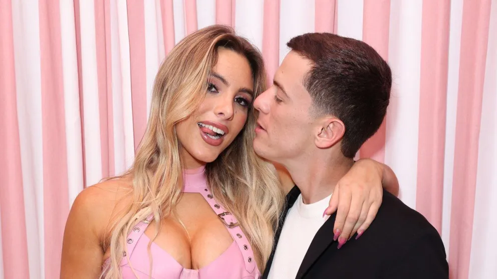 Frente a miles de espectadores, Guaynaa sorprendió a Lele Pons con una extraordinaria petición