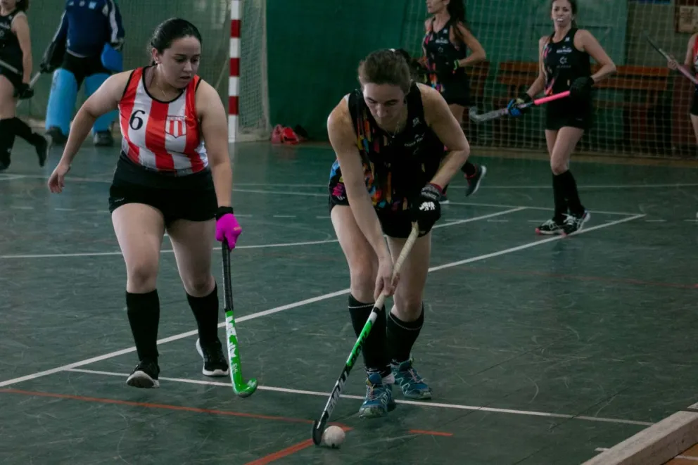 El hockey volvió a encontrarse en el gimnasio “Alberto Icare” 
