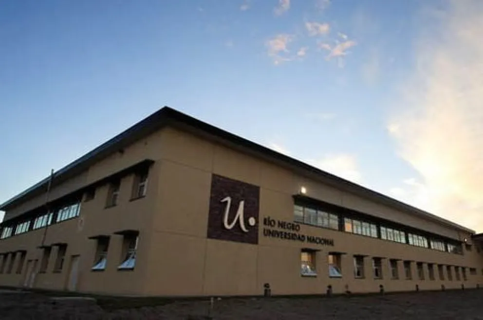 Escabroso: otra vez atacaron la Sede Atlántica de la UNRN