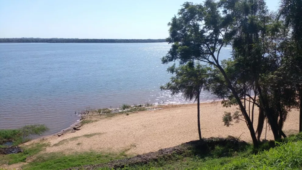 La altura del río Paraná se mantiene baja en Ituzaingó