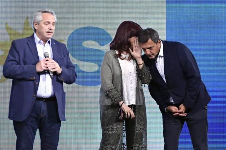 Massa arrancó su semana visitando a Cristina
