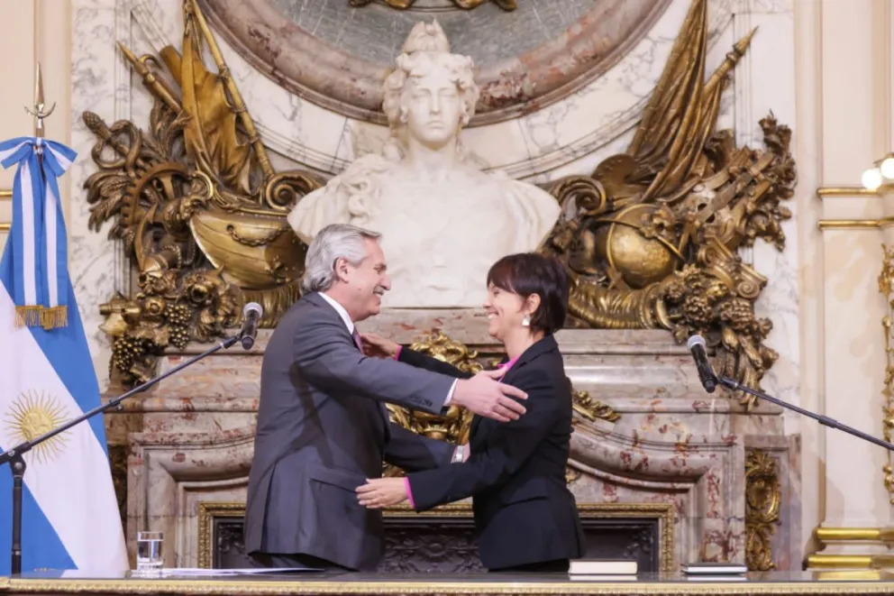 El Presidente tomó juramento a la nueva Secretaria de Asuntos Estratégicos, Mercedes Marcó del Pont