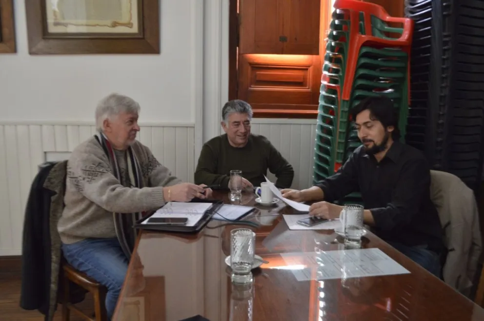 El Presidente del barrio Bicentenario llevó planteos de vecinos al Ejecutivo Municipal 
