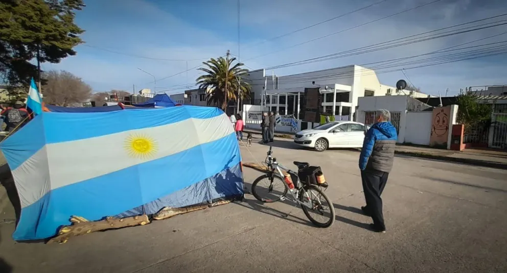 Brindan detalles sobre cómo son las deudas pendientes con los jubilados policiales