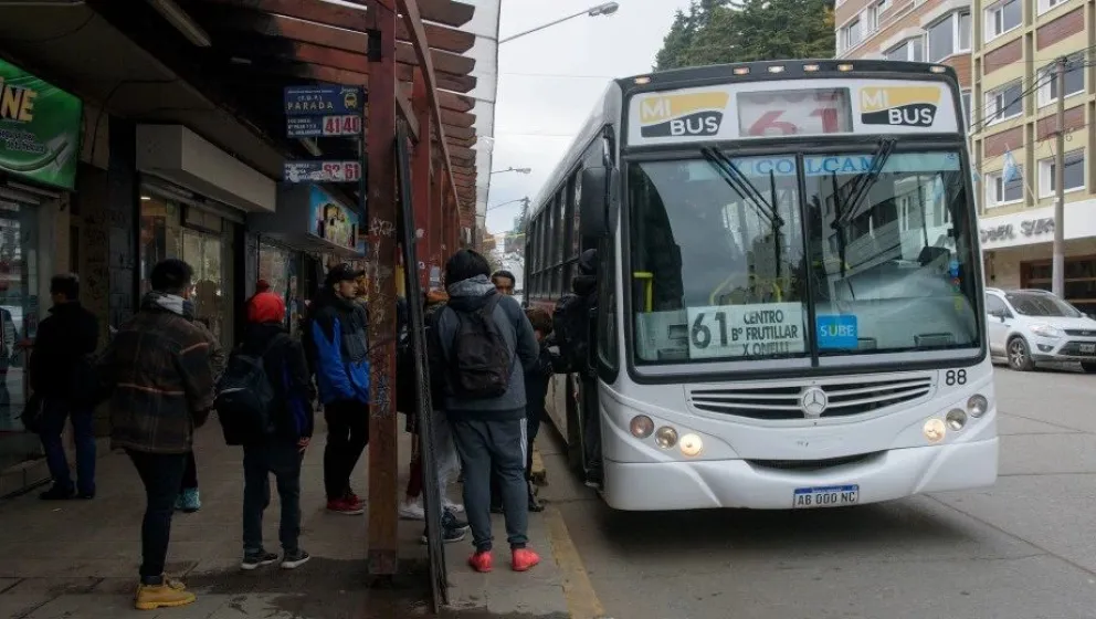 Gennuso ponderó la gratuidad del boleto estudiantil en Bariloche 