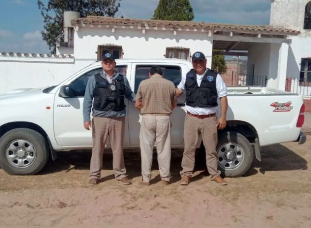 Policía