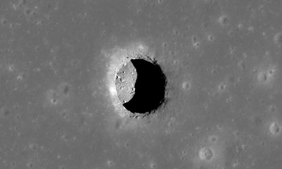 Afirman que las fosas lunares tienen temperaturas cómodas para la superviviencia
