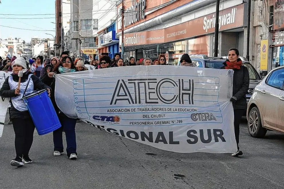 Hoy habrá concentración en el centro en reclamo por la extensión horaria