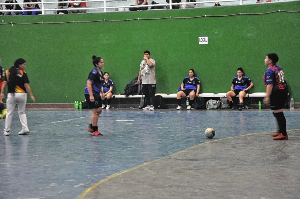 JM y Defensoras Norte Sur jugarán la final